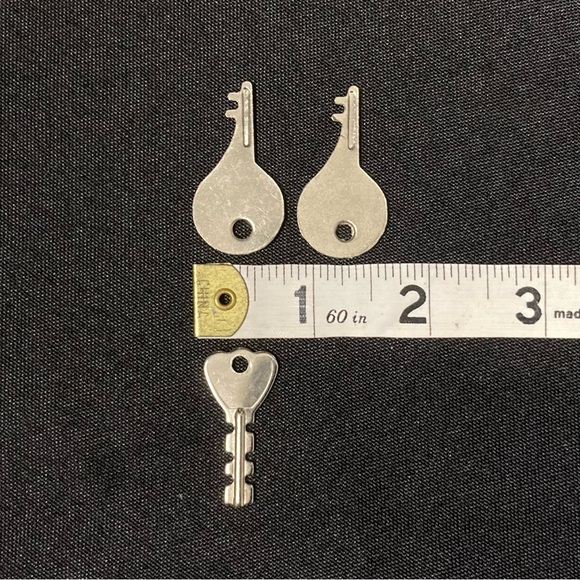 Vintage Silver Keys Lot Set of 9 - Picture 6 of 8